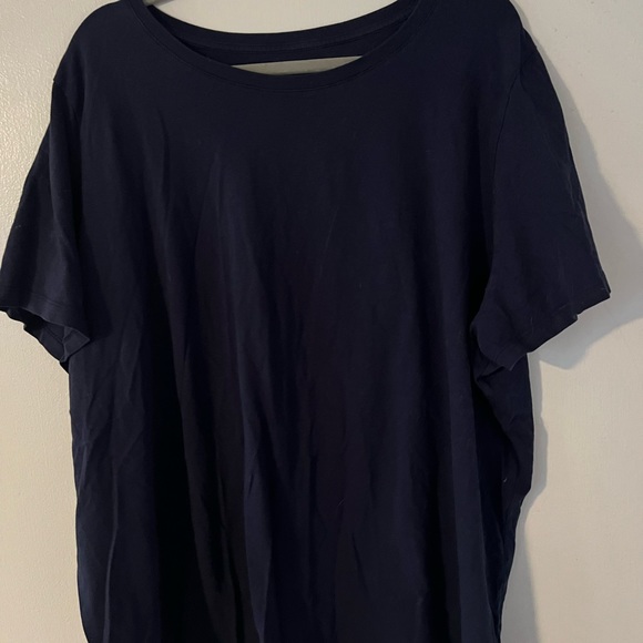 Two woman within shirts size 30/32 - Picture 8 of 13